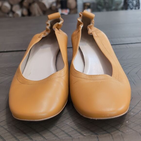 Everlane Mustard Yellow Leather Block Heels - Picture 4 of 15